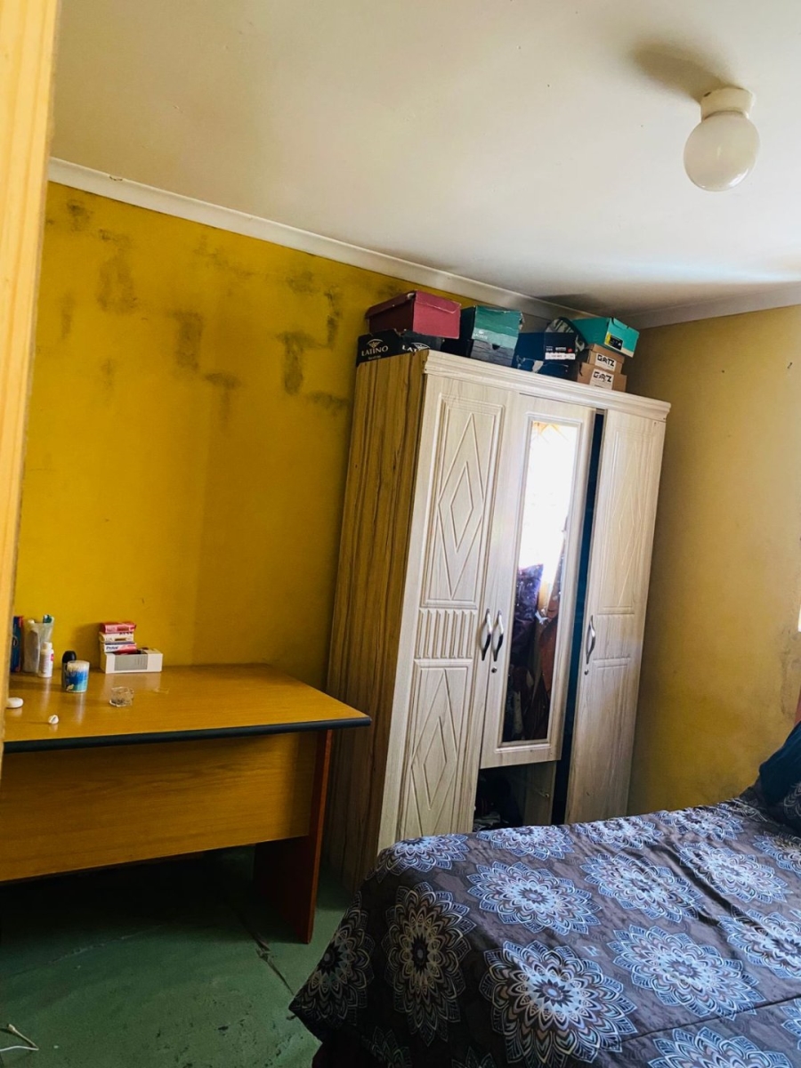 2 Bedroom Property for Sale in Mxolisi Phetani Western Cape